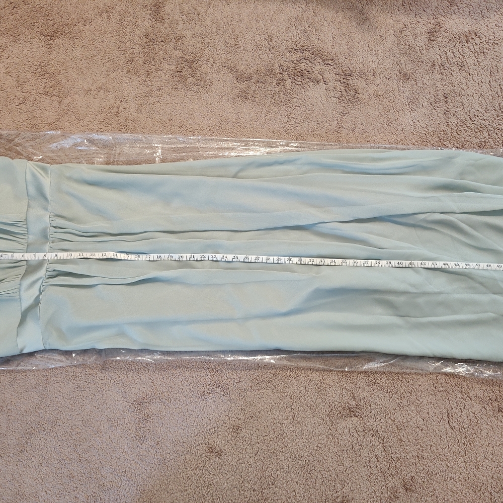 Alfred Angelo Viola Sage Green Bridesmaid/Prom Dress NWT Size 16 Halter Top - Picture 4 of 9
